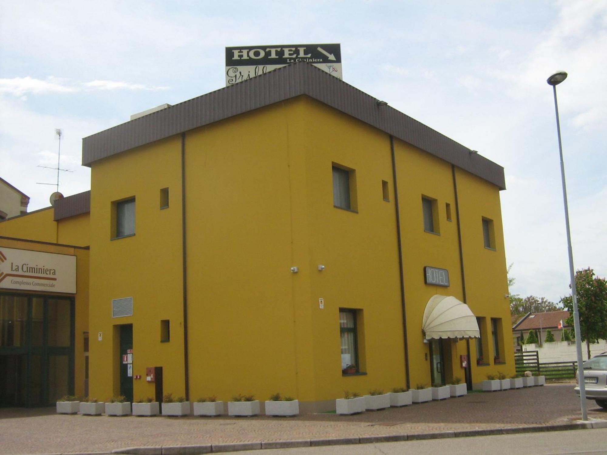 Hostiliae Ciminiera Hotel Ostiglia Exterior photo